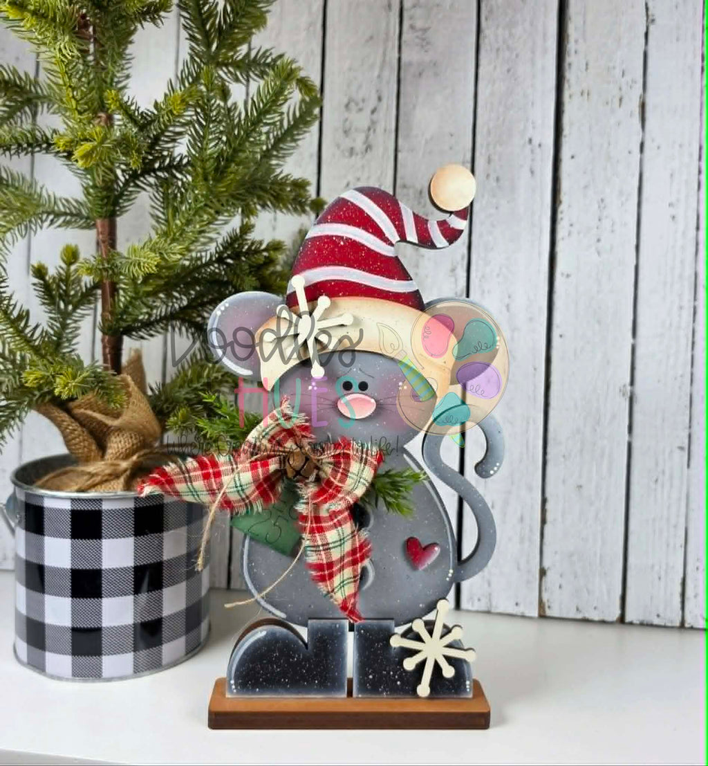 Mouse Shelf Sitter
